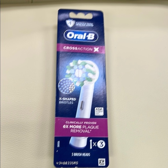 Oral B Crossaction X Toothbrush Replacement Heads - Picture 1 of 2